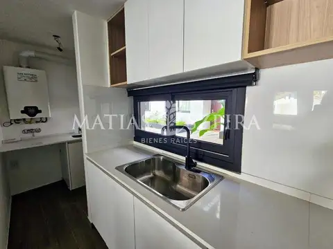 Departamento en Alquiler en Villa Gobernador Udaondo, USD 2.300