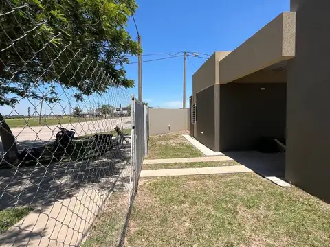 Depto Tipo Casa en Alquiler de 3 ambientes