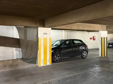 COCHERA EN ALQUILER CENTRO
