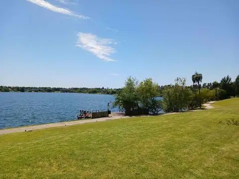 Venta depto 3 amb 2 cocheras vista al agua Tigre