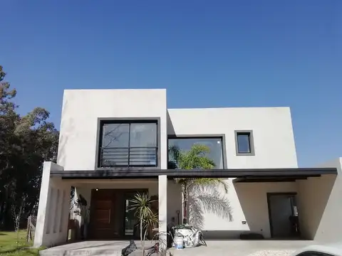 Casa en Venta en Ingeniero Maschwitz, USD 240.000