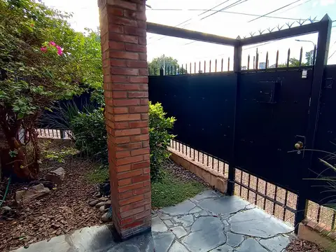 Casa en Venta en Castelar Norte, USD 250.000