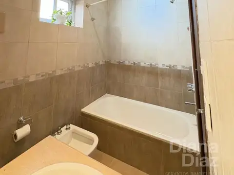 4 AMB EN BARRIO NORTE