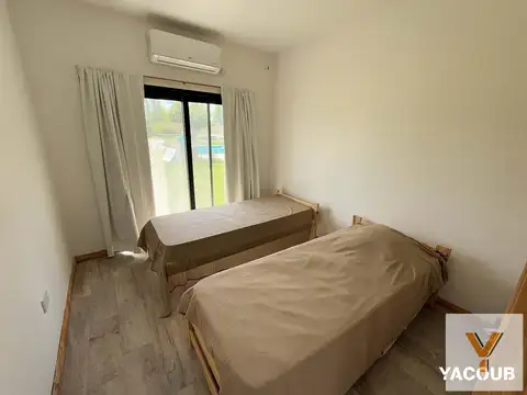 Casa en alquiler - 4 Dormitorios 4 Baños - 1.750Mts2 - La Plata