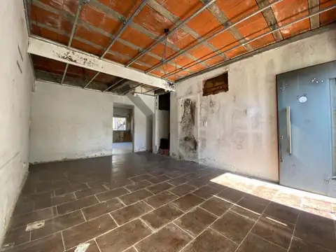 Casa 4 ambientes con 1 baño