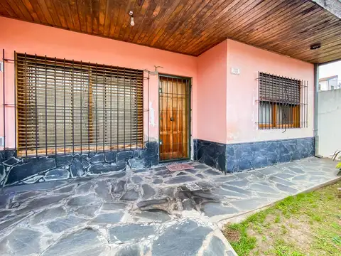 Casa en Venta en Villa Adelina, USD 159.000