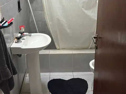 EXCELENTE OPORTUNIDAD CASA EN VENTA EN MORENO SUR CONSULTE FINANCIACION