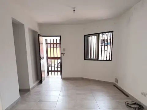 departamento 2 dormitorios y patio en planta baja