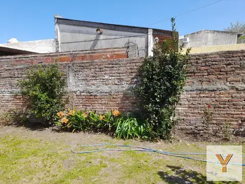 Casa 11 ambientes con 7 baños