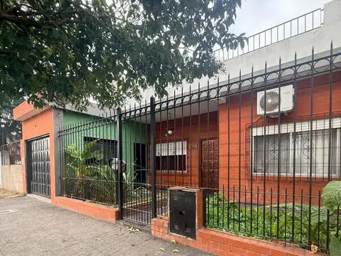 Diego Pombo 4900