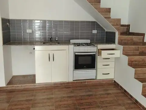 Depto Tipo Casa 3 ambientes con 1 baño