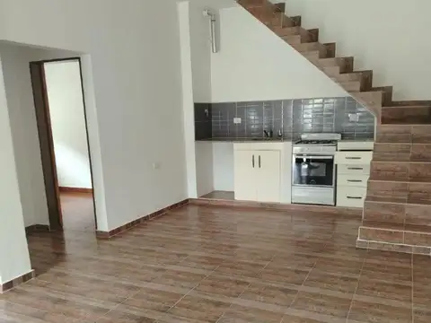 Depto Tipo Casa en Venta de 3 ambientes