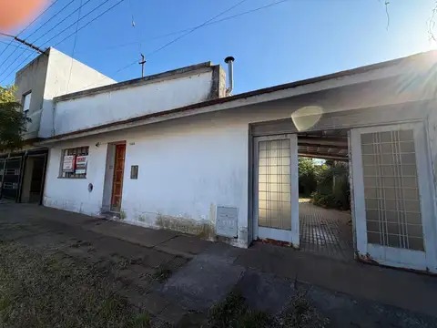 Casa - Venta - Argentina, Veinticinco de Mayo - 26 1400