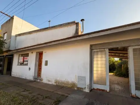 Casa - Venta - Argentina, Veinticinco de Mayo - 26 1400