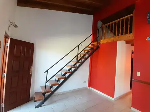 Depto Tipo Casa en Alquiler de 2 ambientes