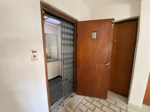 Departamento en Alquiler en Barrio Tres Cerritos, $ 950.000