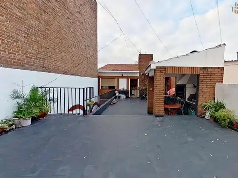 Casa 4 ambientes. | Peron al 2200