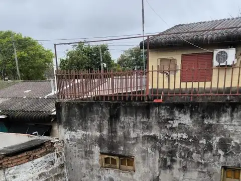 Depto Tipo Casa en Venta de 5 ambientes