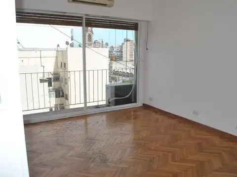 ALQUILER DOS AMBIENTES CON COCINA SEPARADA