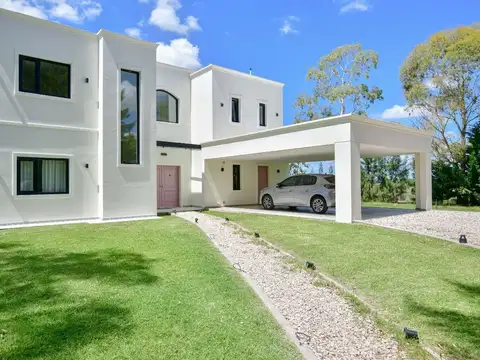 Casa en Venta en Miralagos, USD 387.000