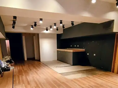 Caballito - Rosario 500 - Local en 3 plantas