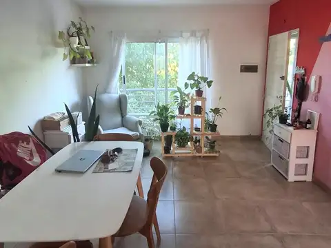 Depto Tipo Casa en Venta de 2 ambientes