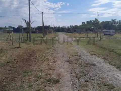 Lote en venta en barrio privado Los Álamos