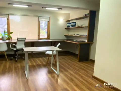 venta oficina Zona Centro, Villa La Angostura. ( cod 152)