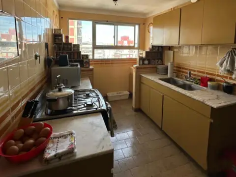 Departamento 4 ambientes con 3 baños