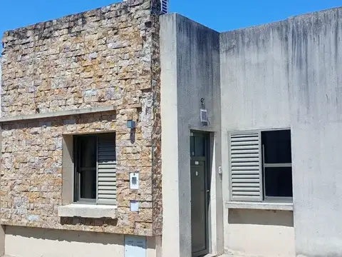 VENTA DEPARTAMENTO CON PATIO - ZONA FACULTAD