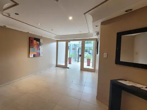 VENTA DEPTO 2 AMB CON BALCON Y COCHERA CIUDADELA