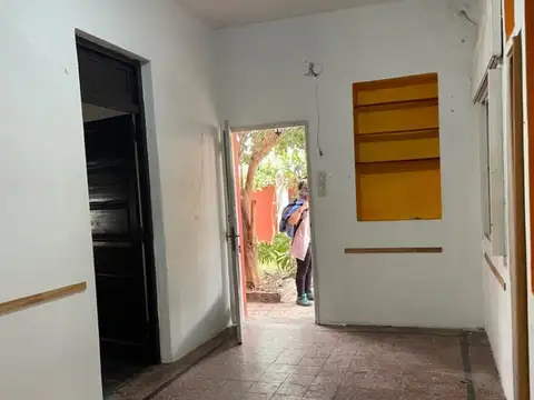 Casa lote propio en Villa Lugano con garage, jardín y terraz