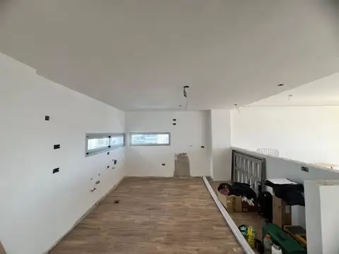 Venta de Departamento Triplex 3 Dormitorios + Terraza Privada en Construcción -