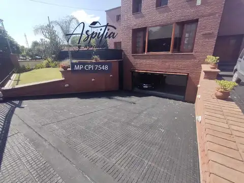 Casa en Venta en Alejandro Centeno, USD 650.000