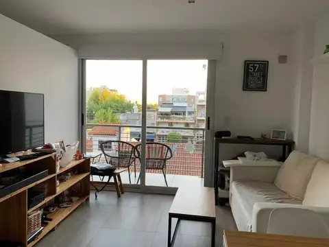 OPORTUNIDAD VENTA MONOAMBIENTE CON TERRAZA CON PARRILLA EN C