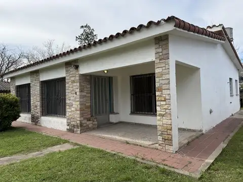 SE VENDE CASA SOBRE RUTA A012 EN RICARDONE