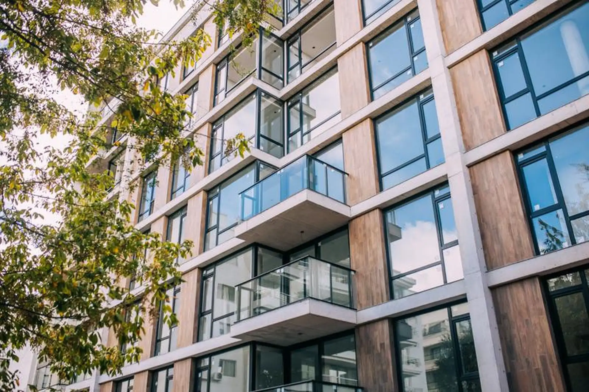Depto 3 amb en construcción en Zona Guemes con pileta y cochera