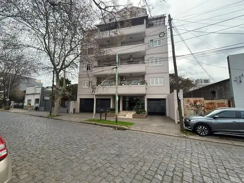 Depto Dúplex 2 Ambientes Venta Adrogué COCHERA