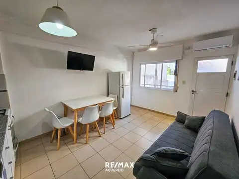 ALQUILER DEPTO C/COCHERA - CENTRO - 1 DORM.