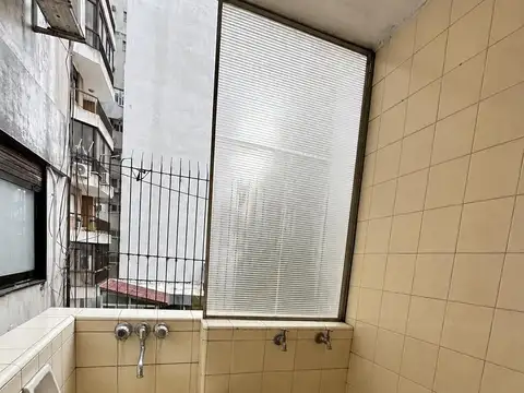Oficina 2 ambientes con 1 baño