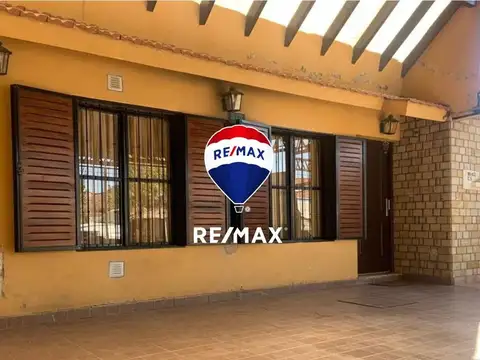 CASA DUPLEX 4 DORMITORIOS VENTA B° SAN CARLOS