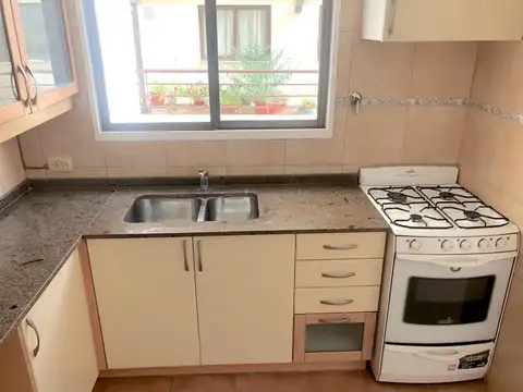 Departamento en Alquiler con 1 cocheras