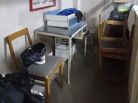 Galpon en Venta en Parque Chacabuco, USD 220.000