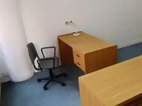 Oficina en Venta al Este