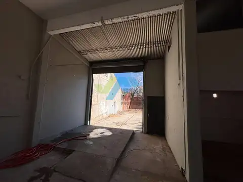 DEPOSITO A LA VENTA MATHEU- 200 M2 200