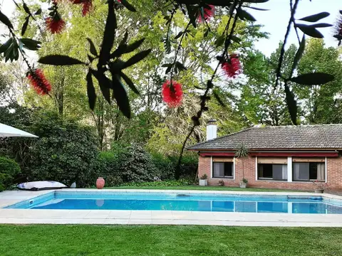 Casa en Venta en Maquinista Savio, USD 240.000