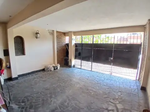 CASA PH 5 AMBIENTES VENTA, BERNAL OESTE GARAGE