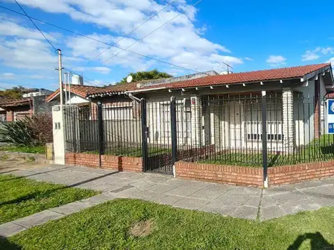 Casa en Venta en Morón, USD 105.000