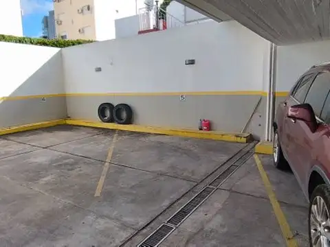 Blanco Encalada 5629 , Piso 0