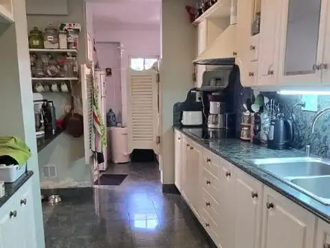 Casa 5 ambientes con 5 baños